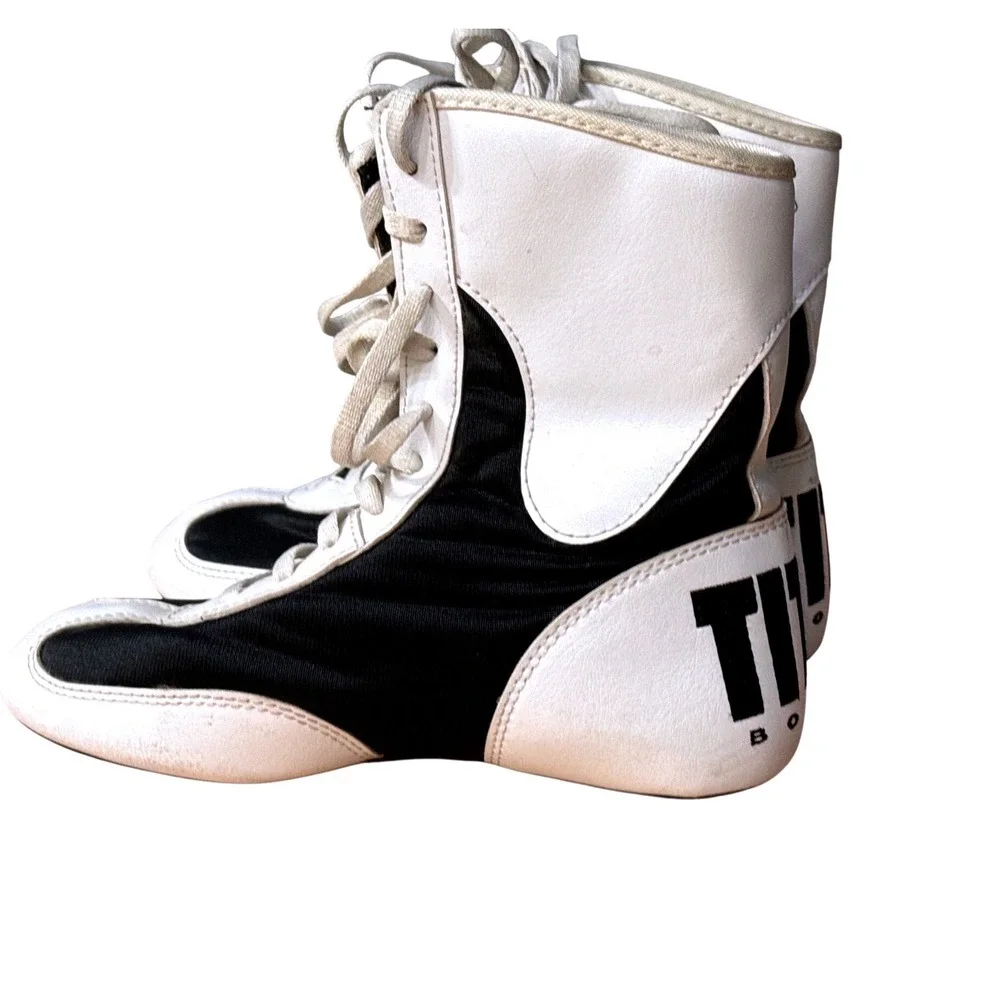 TITLE Boxing Speed Flex Boxing Shoes Boys Size 2 White &‎ Black Train Spar Box